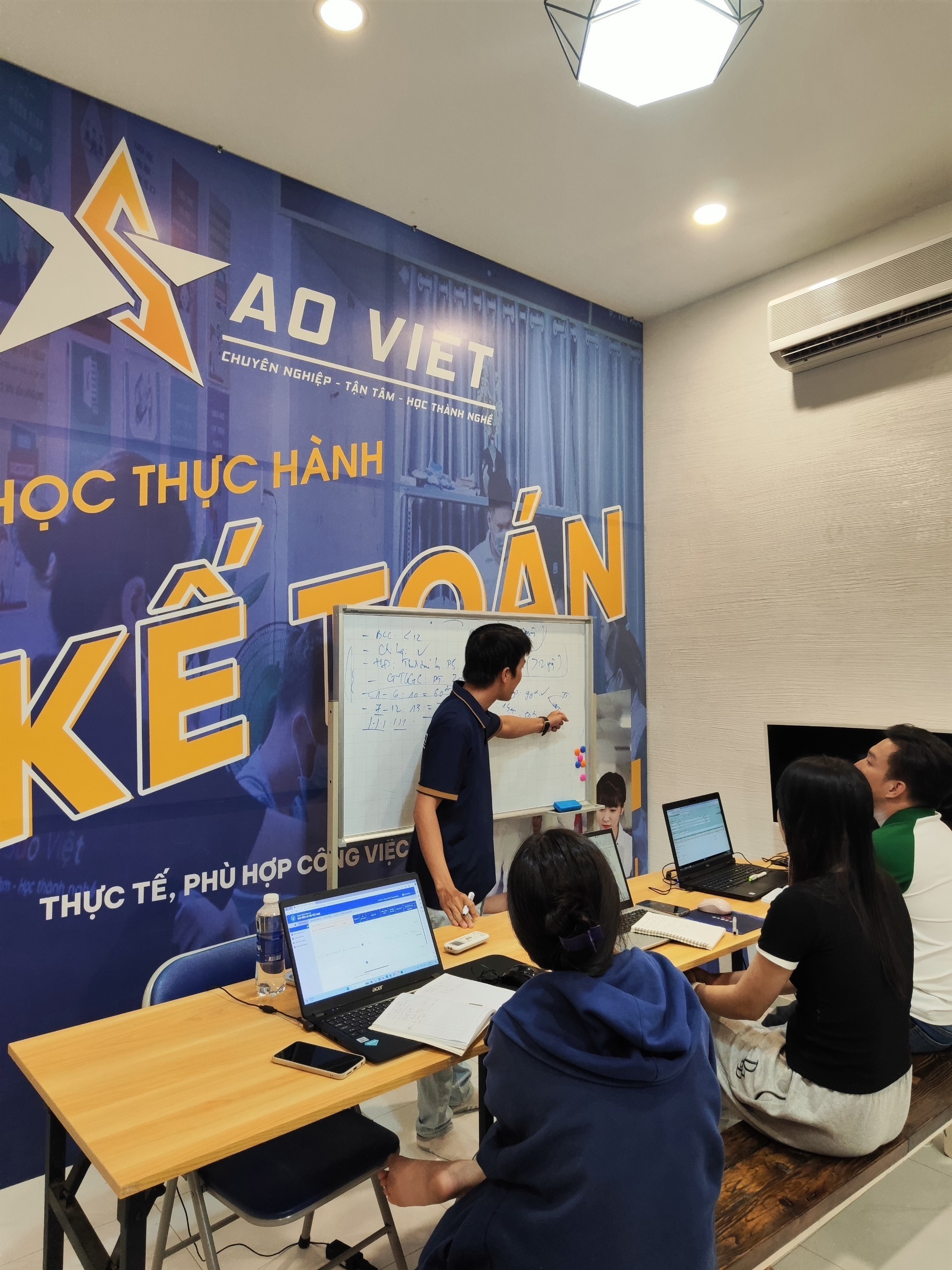 Đối Tượng Phù Hợp Tham Gia Khóa Học Kế Toán Tại Quận Thủ Đức TP HCM